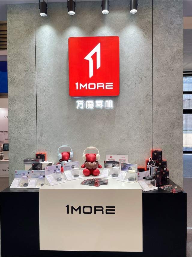1MORE万魔AWE 2025大放异彩AI新品引领音频行业新潮流(图1)