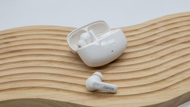 出国党狂喜！降噪耳机能翻译21国语言？漫步者Lolli Pro3i开箱(图4)